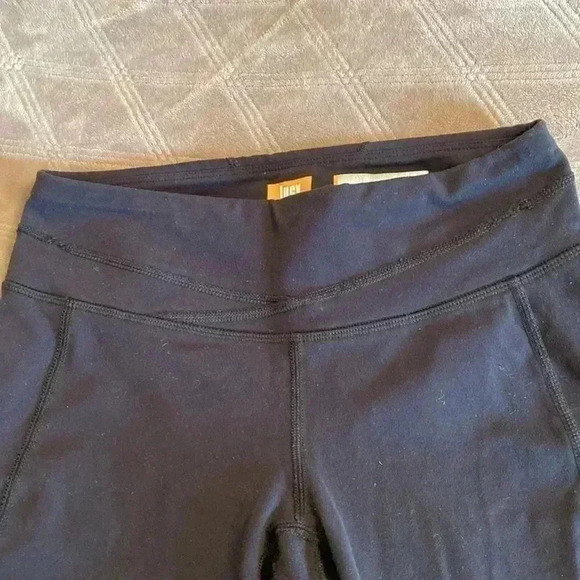 Lucy Hatha Collection Black Leggings in Size XS. - Picture 2 of 11